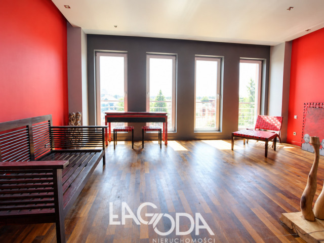 Kawalerka 32, 90 m², 4. piętro, winda, monitoring