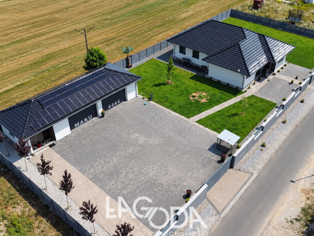 Dom parterowy z Kłodawie z garażem o pow.  108 m2